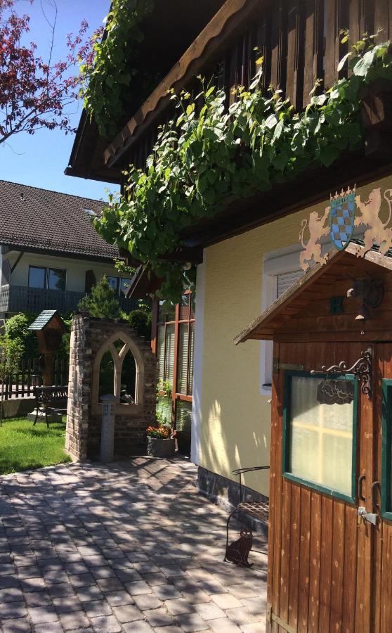 Haus Tobias Lägenhet Bad Füssing Exteriör bild